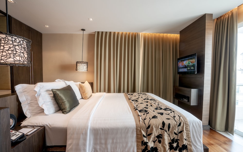 Urban Suite - Photo 1
