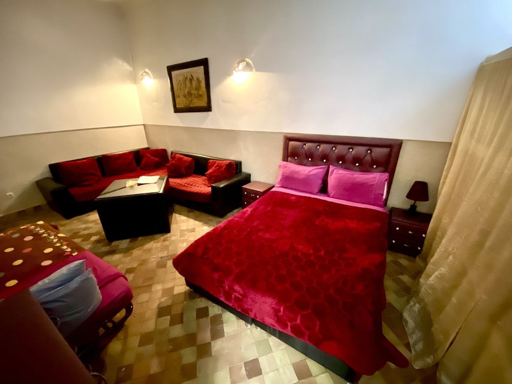 Basic Double or Twin Room - Photo 4