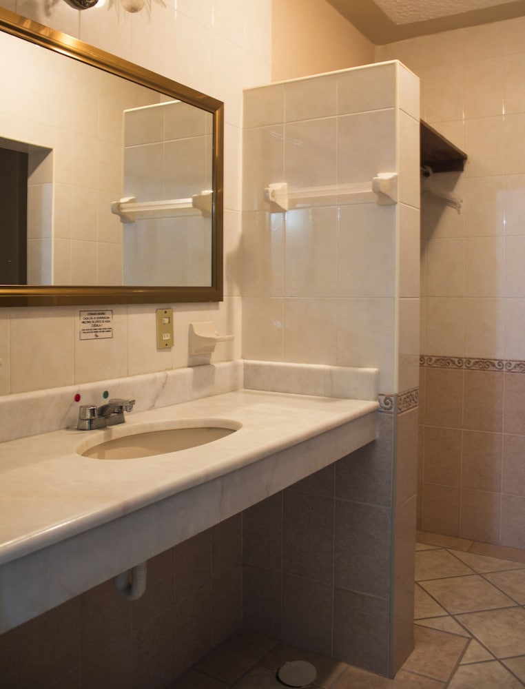 Basic Double Room - Photo 5
