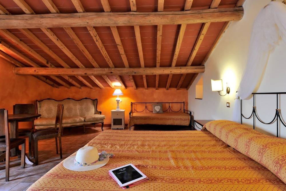 Superior Quadruple Room photo 1
