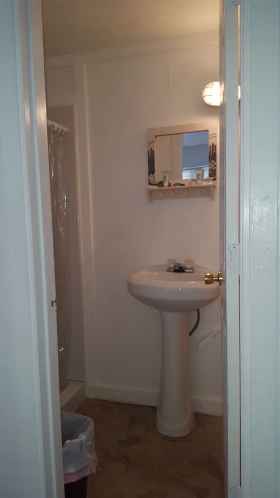 Small Bungalow photo 2