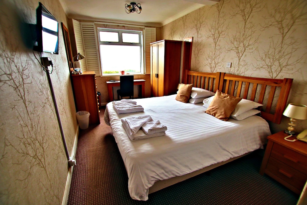 Standard Double Room - Photo 11