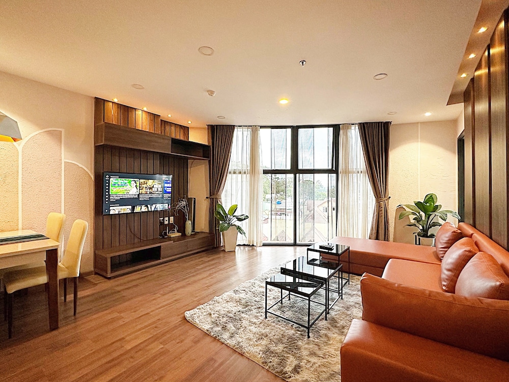 Luxury Apartment, 2 Bedrooms, City View
