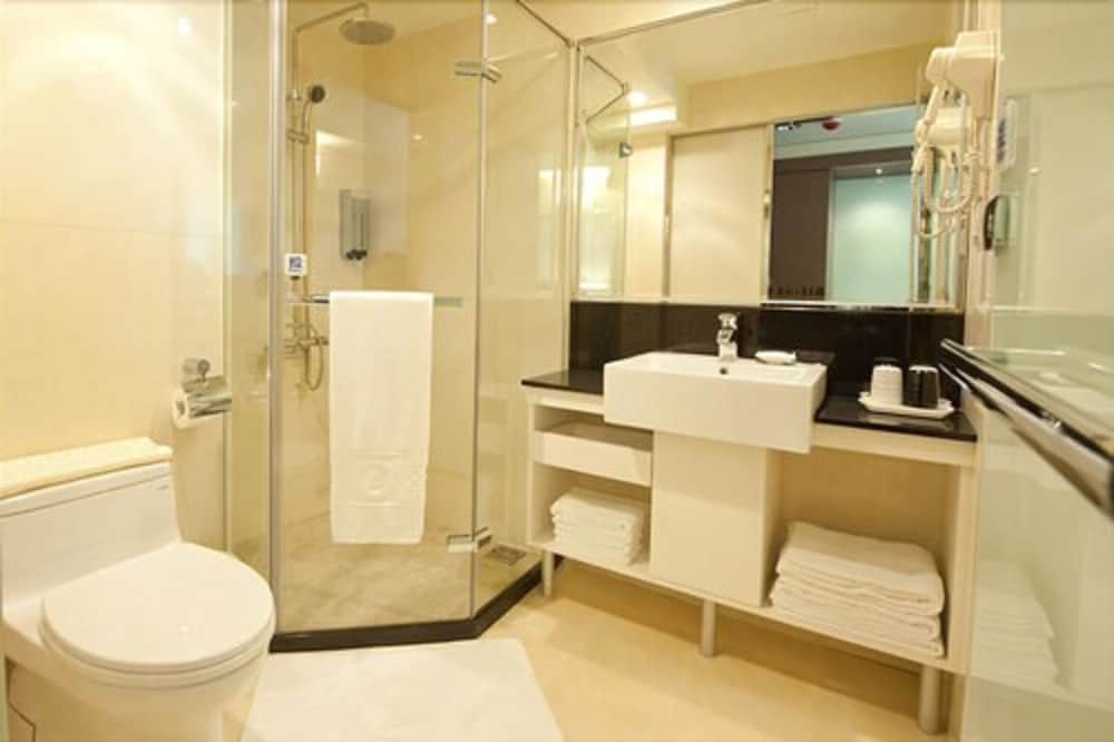 Standard Twin Room, 2 Twin Beds photo 3