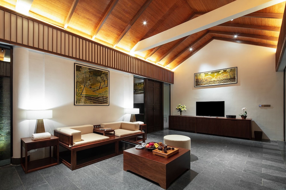 Private Villa Twin Bed photo 2