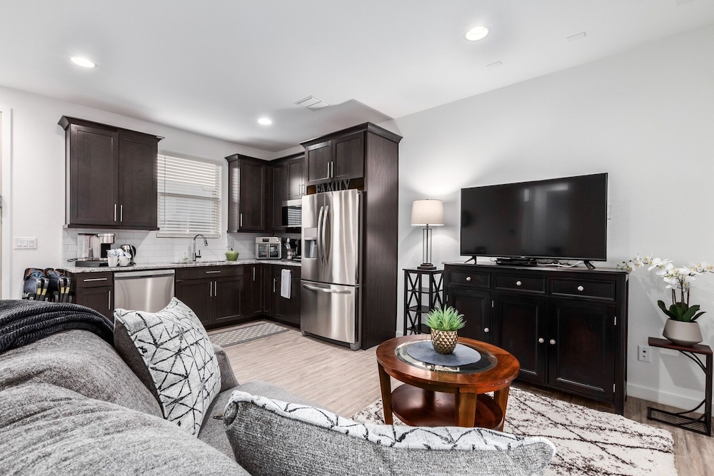 House, 1 Bedroom photo 3