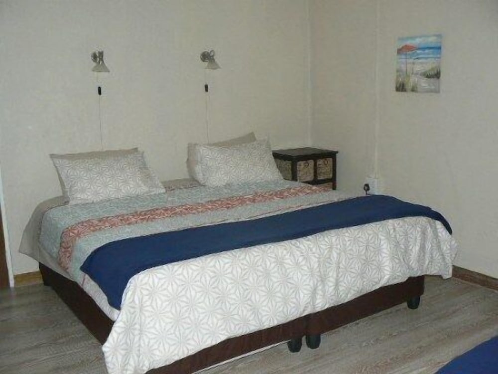 Comfort Room, 2 Bedrooms