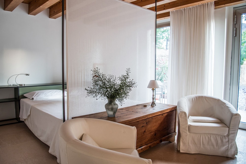 Executive Double Room, Accessible, Garden View photo 1