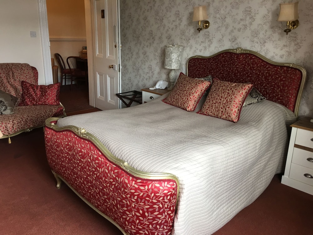 Classic Double Room, 1 King Bed, City View photo 3