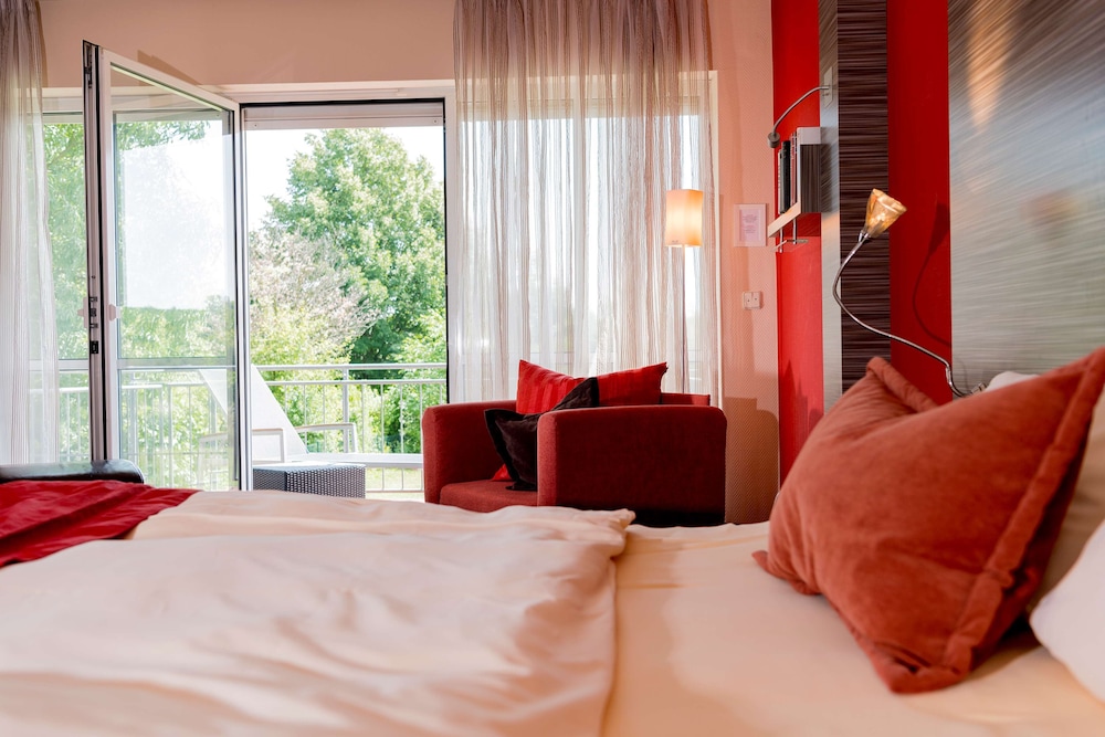 Superior-Apartment (Long Stay, 300 m distance to the main building) photo 3