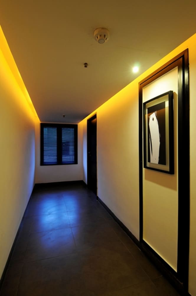 Business Suite - Photo 7