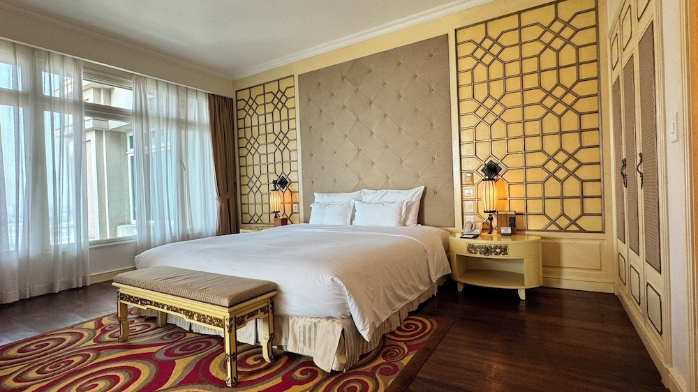 Imperial Suite photo 2