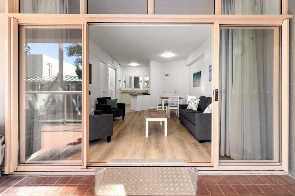 One Bedroom Apartment - Accessible photo 3