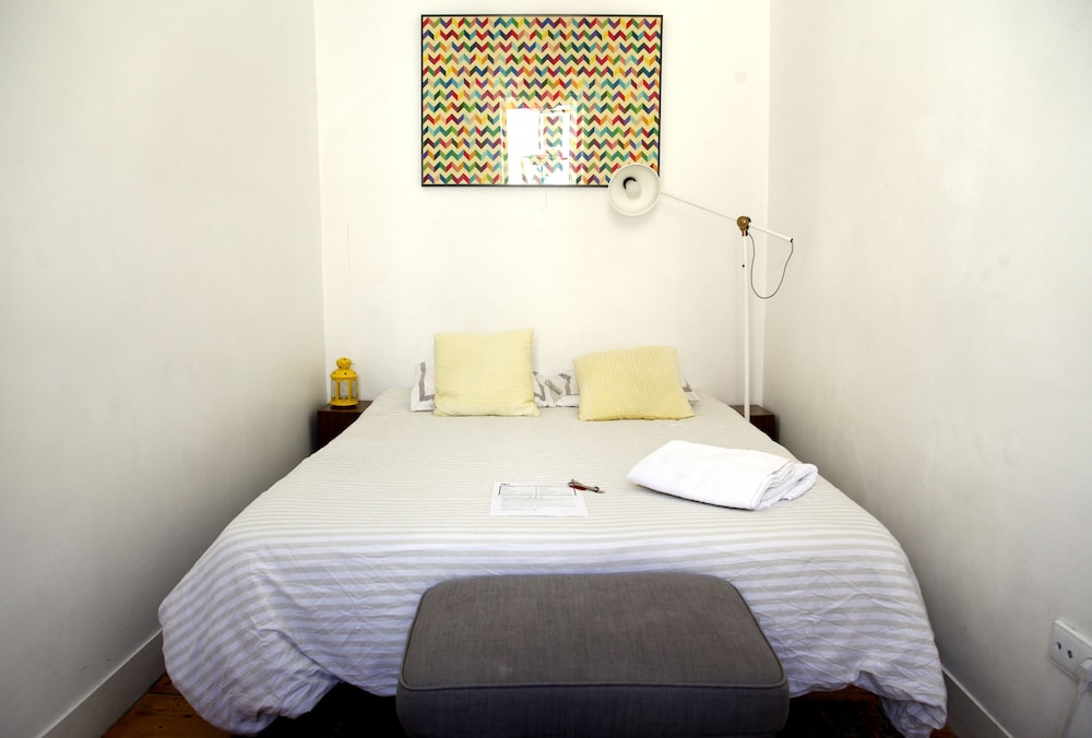 Double Room, Shared Bathroom (Sunny) photo 1