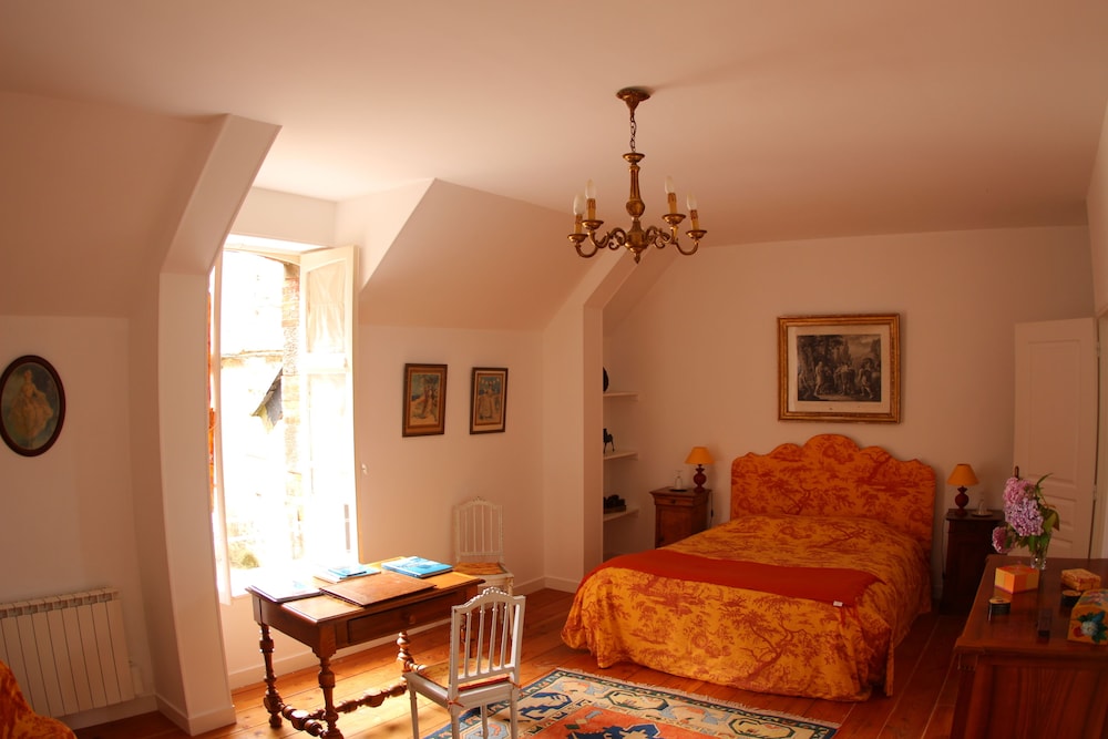 Double Room (Douve)