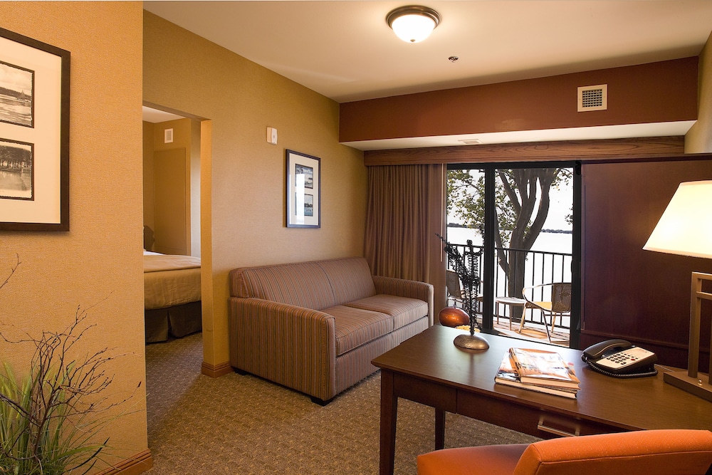 Family Queen Suite City View photo 1