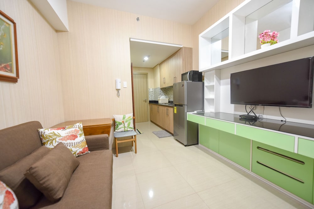 Deluxe Studio, 1 Bedroom, Pool View photo 1