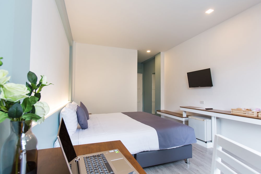 Standard Double Room - Photo 8