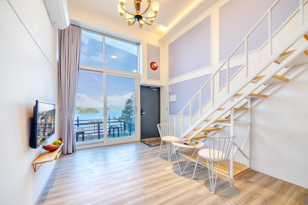 Basic Room, 2 Bedrooms (E103(Ocean View))