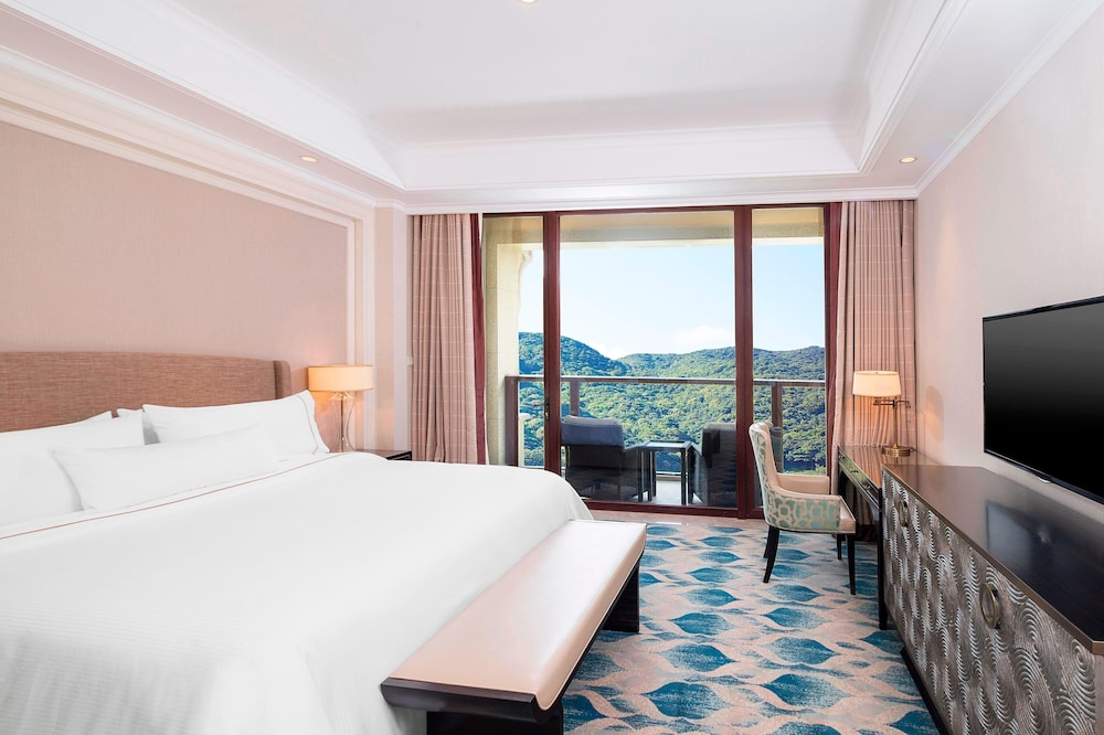 Suite, 1 Bedroom, Balcony, Mountain View