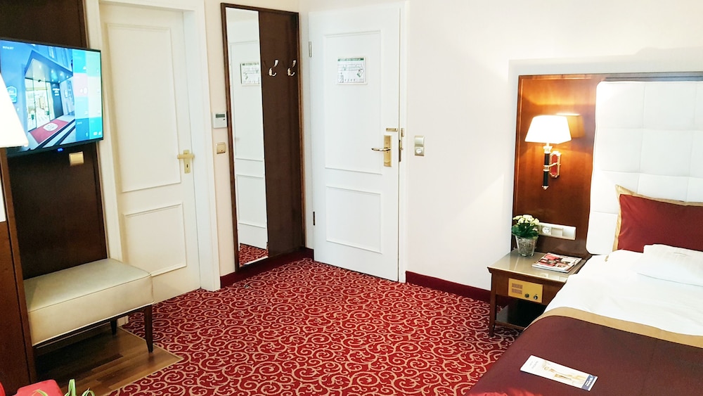 Deluxe Room, 1 Twin Bed (Larger Room)