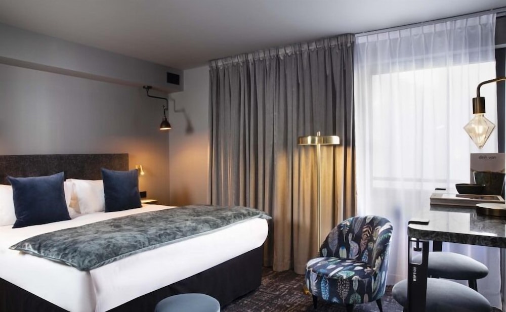 Superior Room thumbnail 5