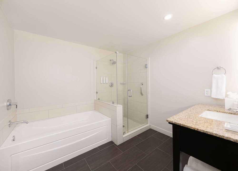 Suite, 1 Bedroom, Marina View