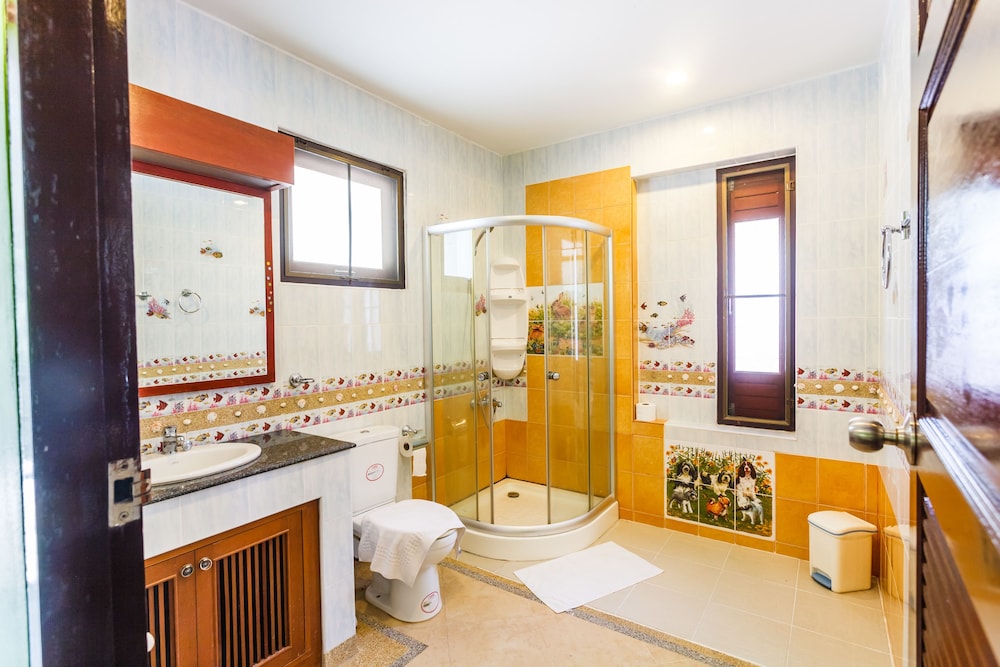 5 Bedrooms Pool Villa photo 3