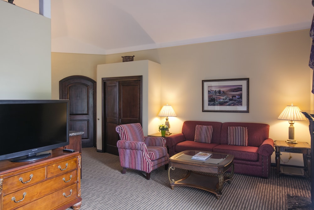 Superior Room, 1 King Bed (Mountain View King Villa) - Photo 5