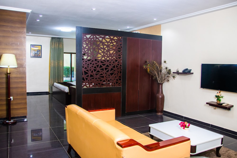 Executive Room, 1 King Bed, City View photo 1