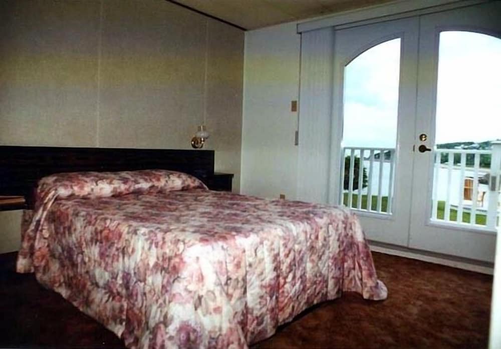 Standard Room, 1 Queen Bed, Ocean View photo 1