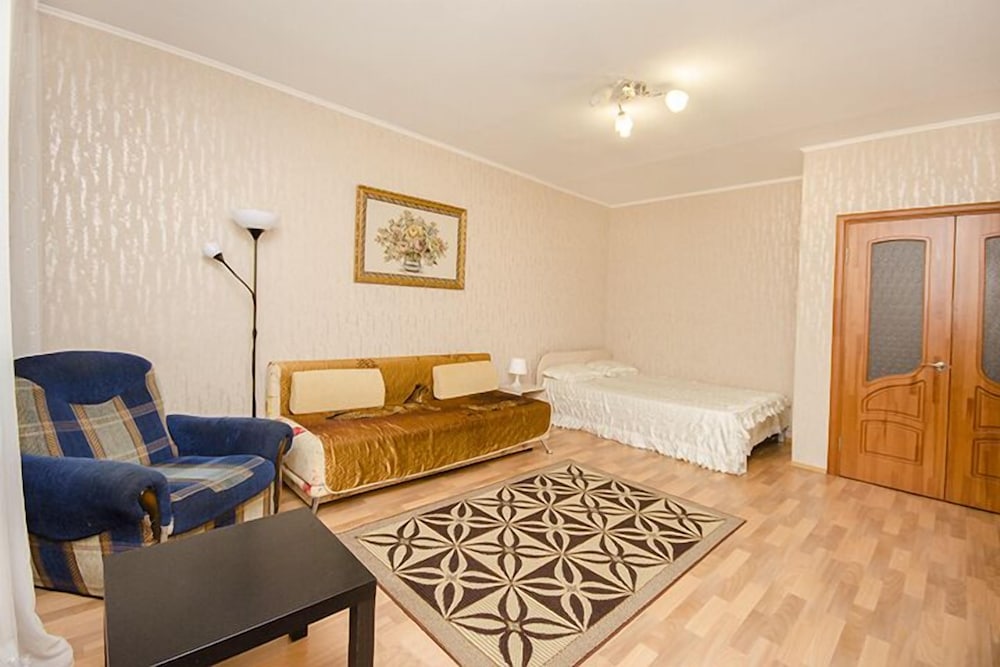 Comfort Apartment (Tсhapaeva Str.23 / Bolshakova Str.75) photo 1