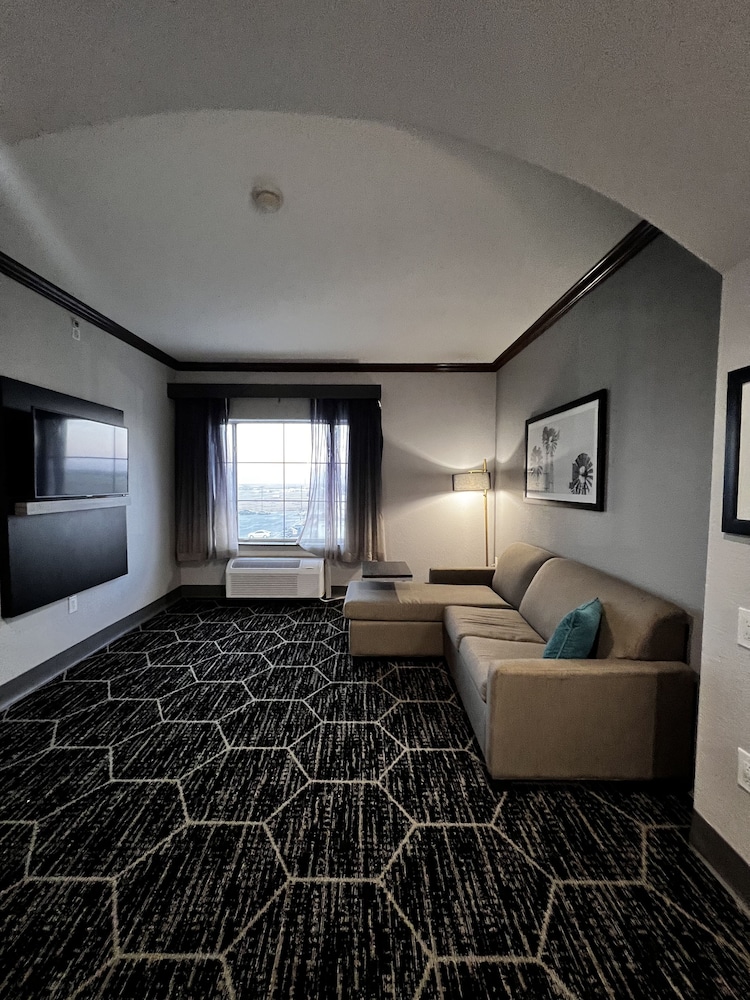 Deluxe Room, 1 King Bed, Non Smoking (Deluxe Executive Room) - Photo 1