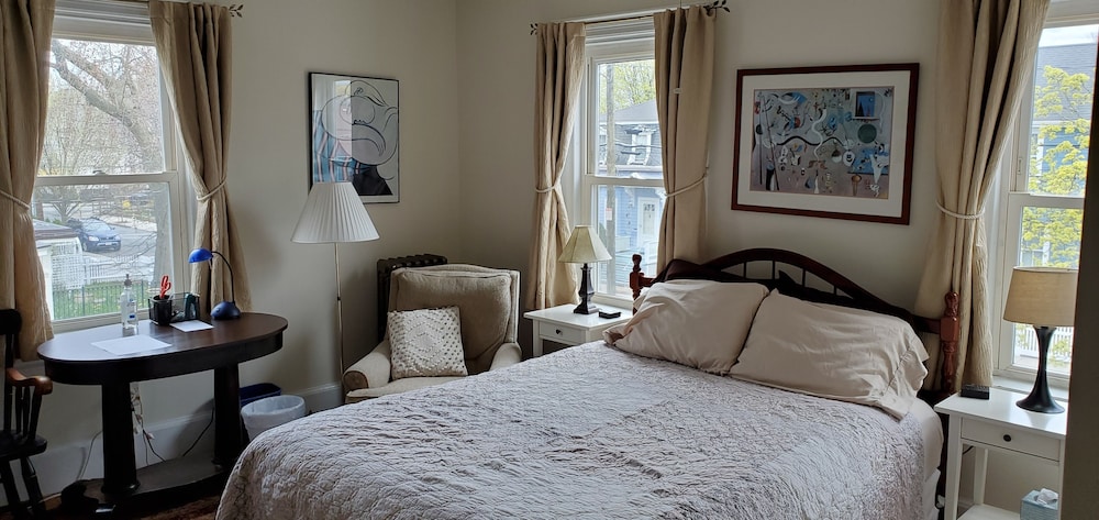 Comfort Triple Room, Shared Bathroom photo 3
