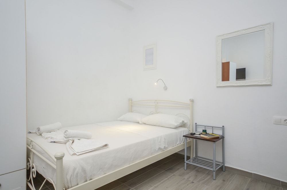 Superior Studio, Multiple Beds