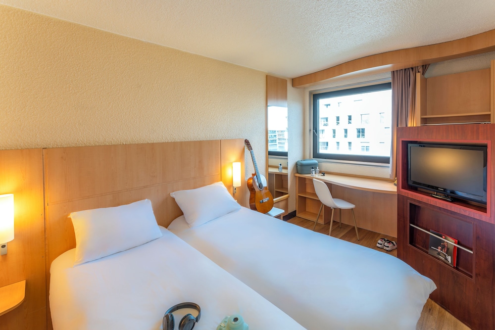 Standard Room, 2 Twin Beds photo 1