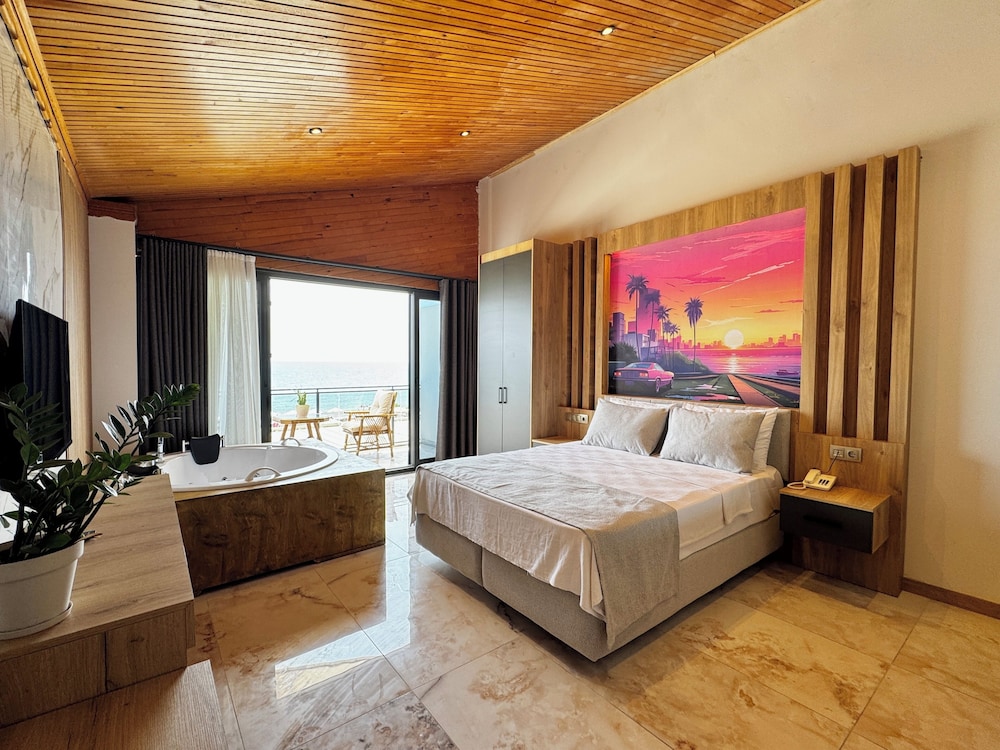 Luxury Room, Sea View photo 2