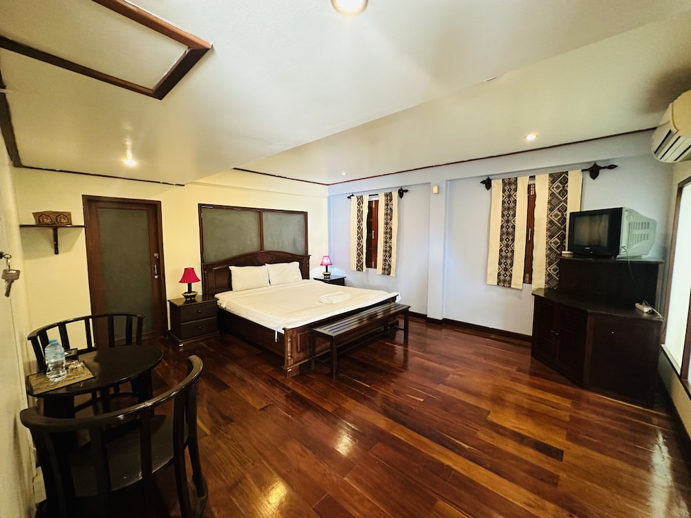 Deluxe Double Room - Photo 25
