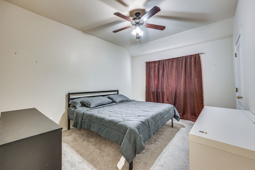 House (4 Bedrooms) photo 2