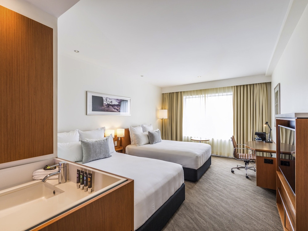 Executive Double Room, 2 Double Beds - Photo 5