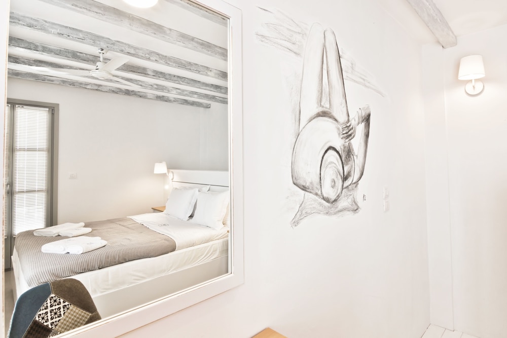 Superior Double Maisonette with Balcony and Castle View photo 2