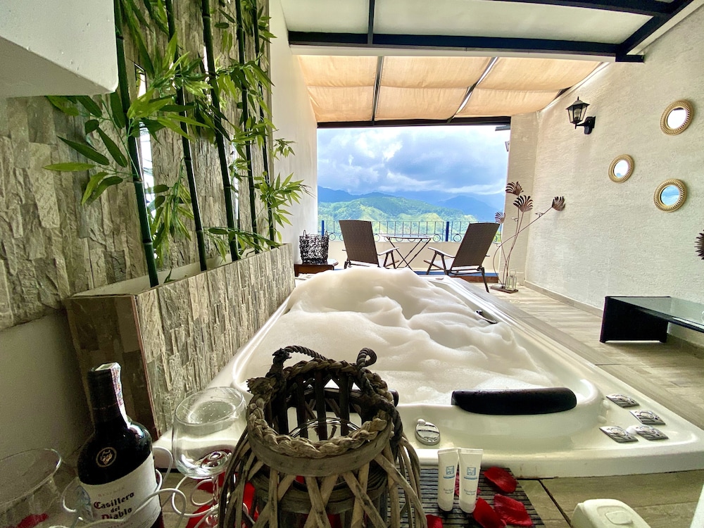 Superior Double Room, Jetted Tub, Mountain View