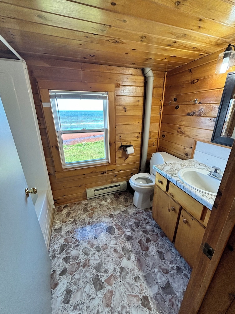 Standard Duplex, 2 Bedrooms, Ocean View, Beachfront photo 3