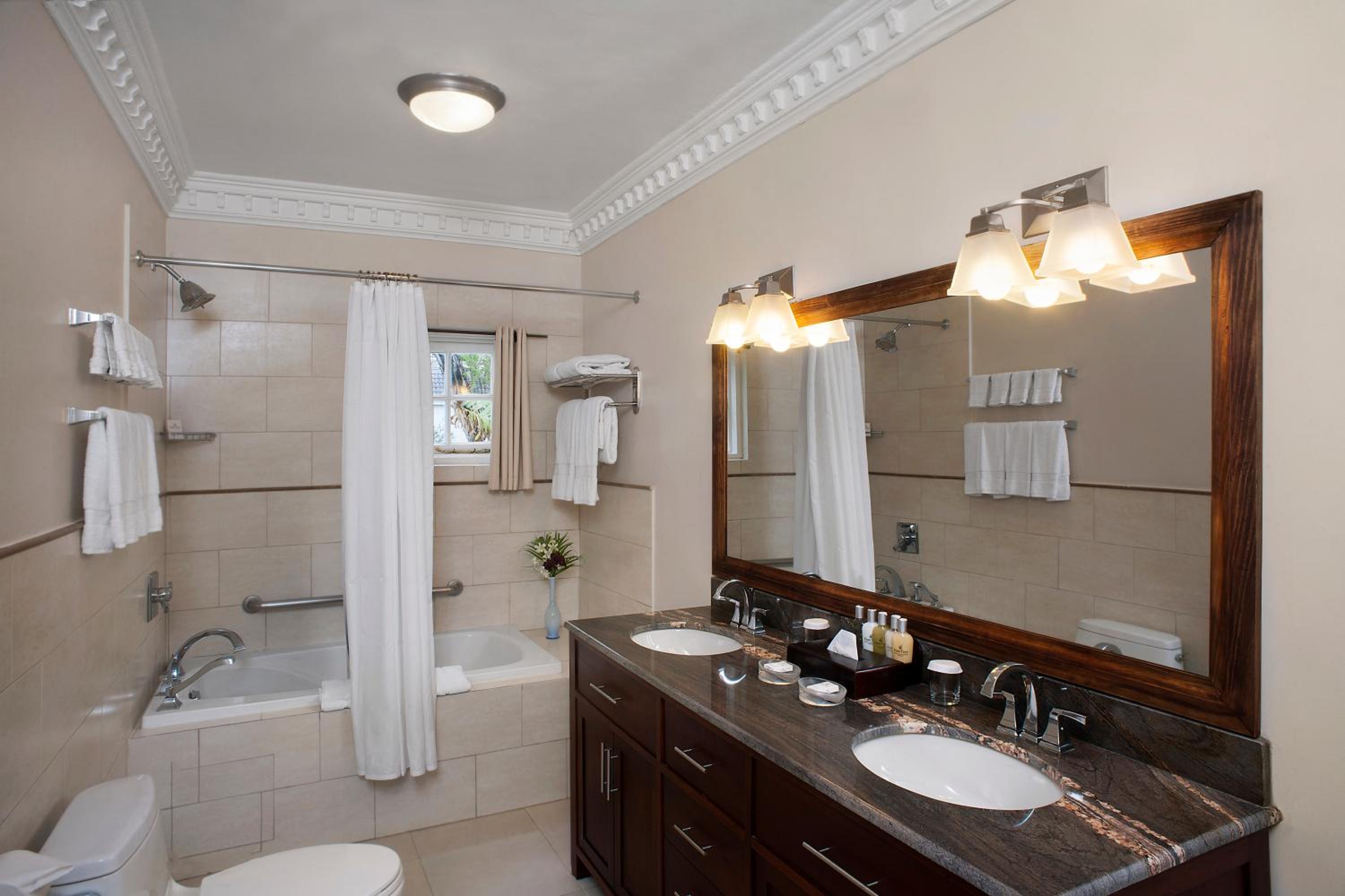 Six-Bedroom Garden View Villa  - Photo 2