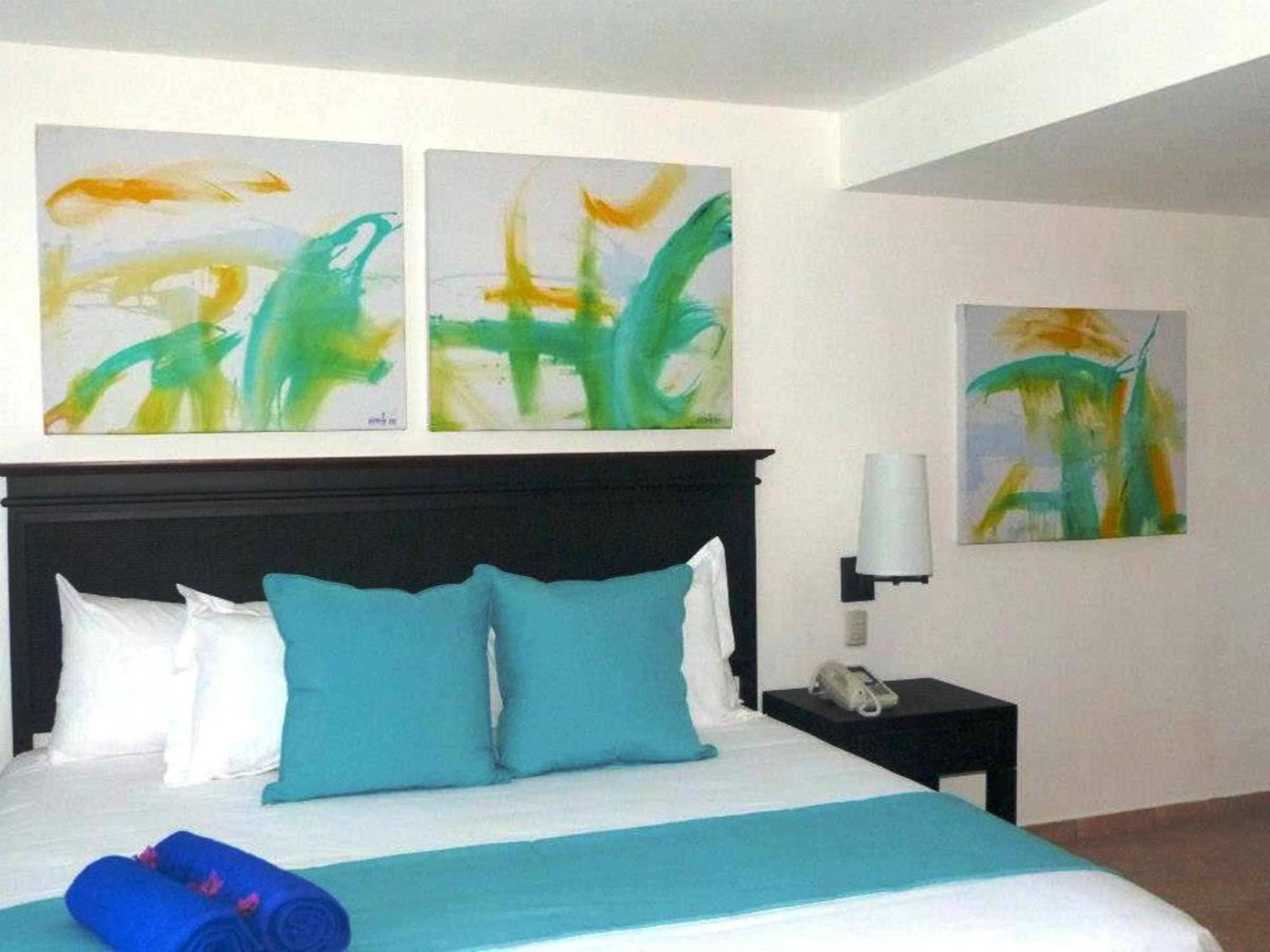 Deluxe King or Queen Room