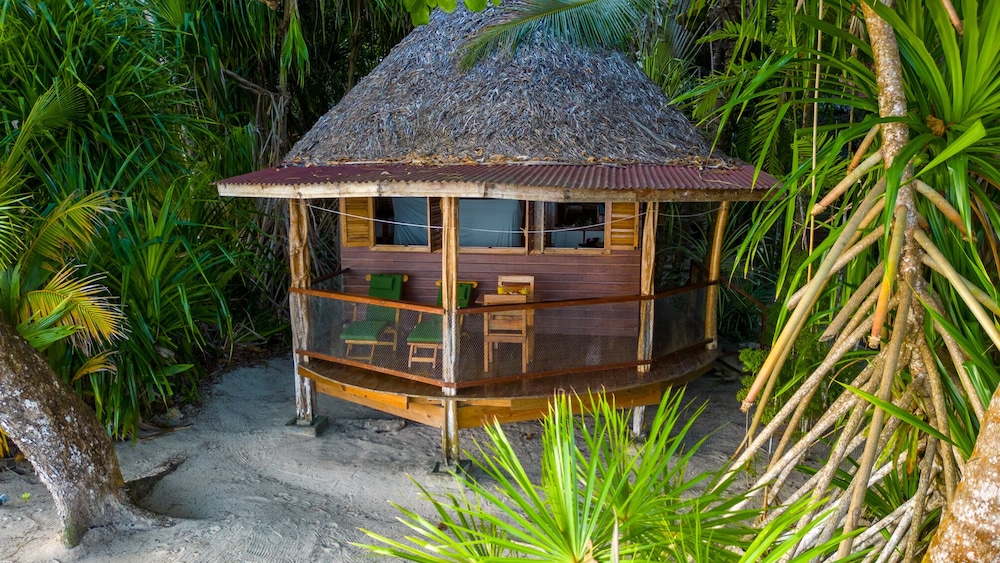 Honeymoon Cabin photo 1