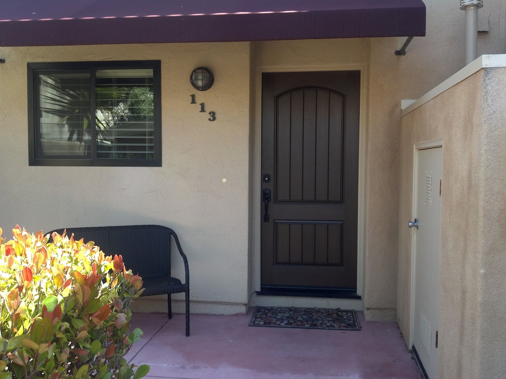 Townhome, 2 Bedrooms