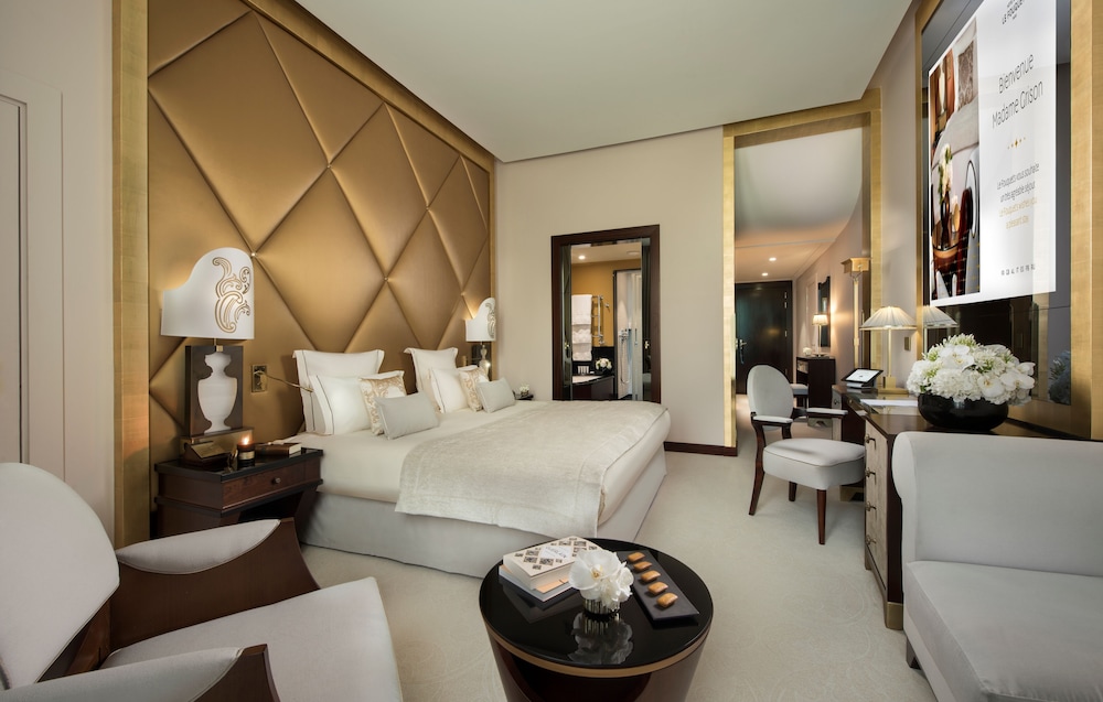 Room (Prestige, Champs Elysees)