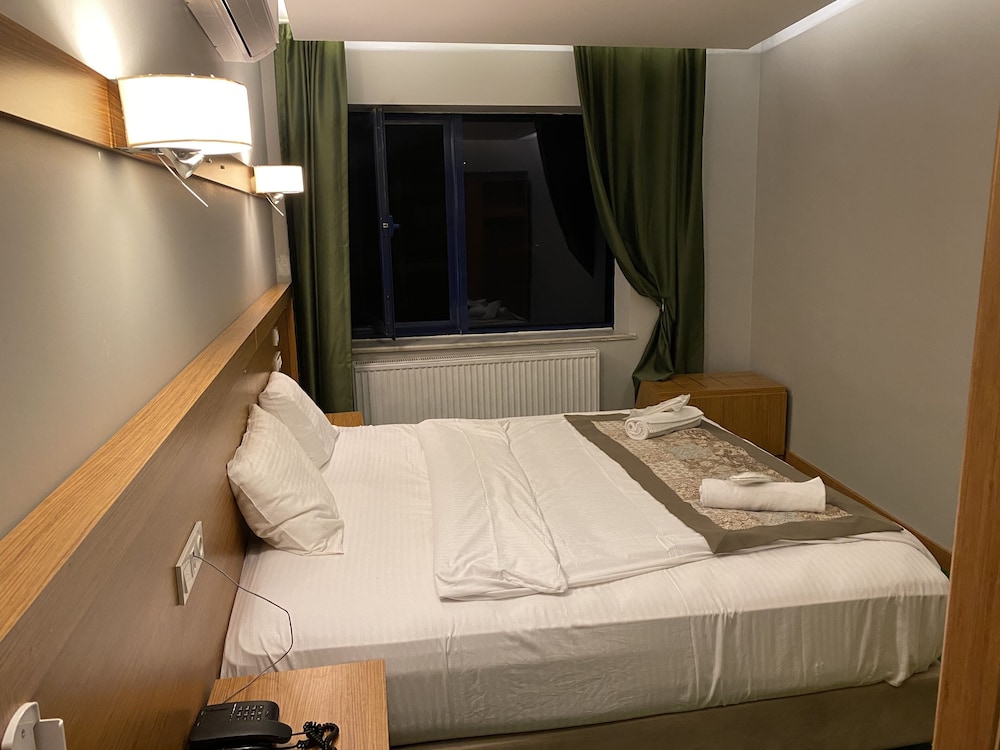 Deluxe Suite photo 1