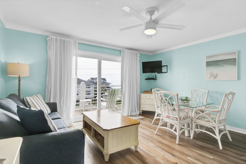 Exclusive Suite, 1 King Bed with Sofa bed, Kitchenette, Ocean View